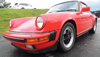 Porsche 911 1985 Guards Red 10