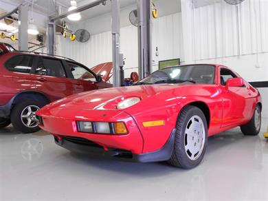 Red 928  (143)